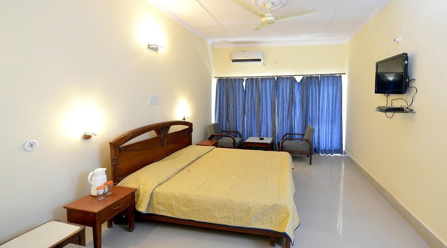 Bedroom 2, Shikra Tourist Resort, Sirsa