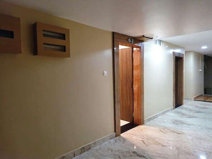 Others 5, Sri Ratna Lodge, Uttara Kannada