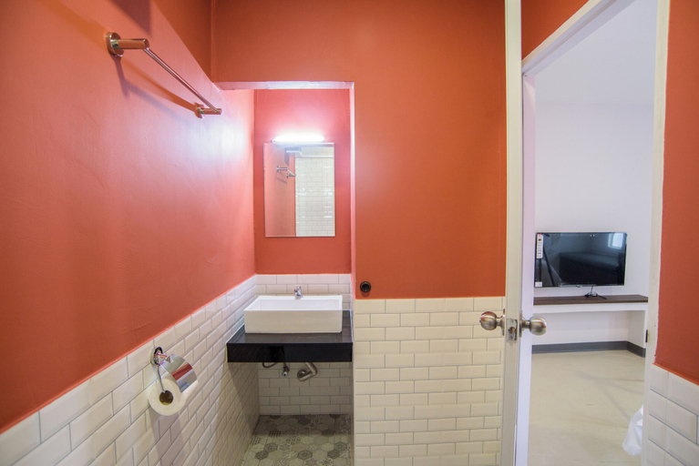 Bathroom 4, MINI Plume Minburi, Min Buri