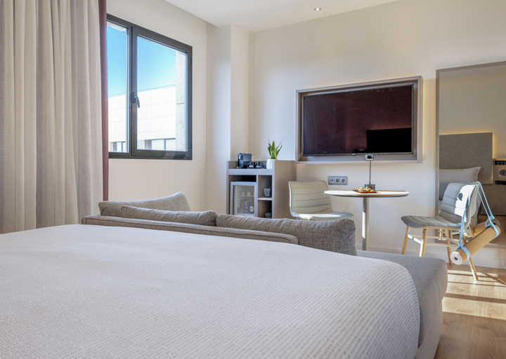 Bedroom 3, INNSiDE by Melia Valencia Oceanic, Valencia