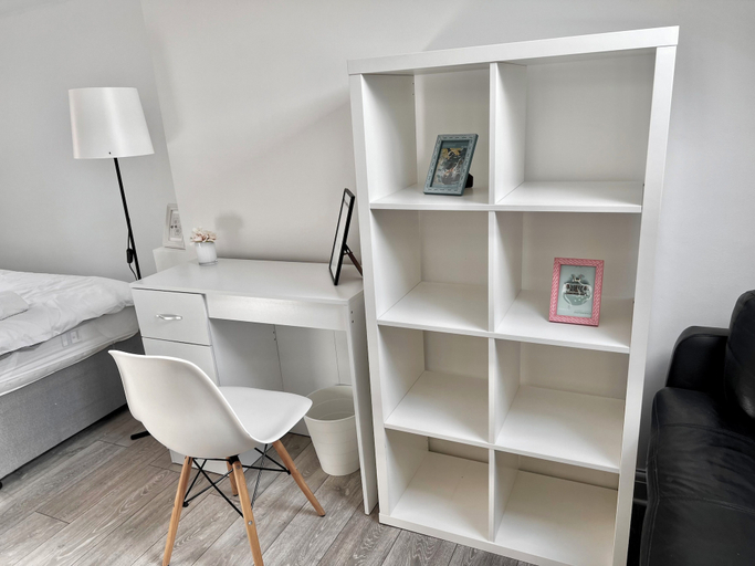Others 4, New House 5 rooms 3 bath, London