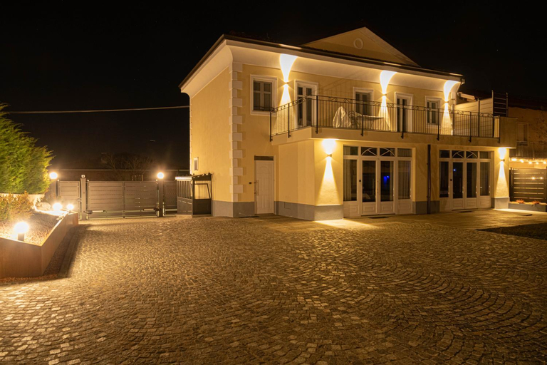 Exterior view 3, Villa Lucrezia - Appartamenti vista Langhe -, Cuneo