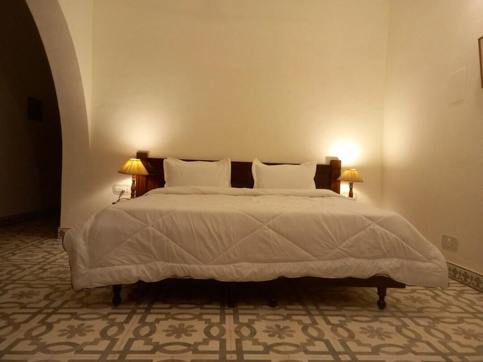 Others 4, Sankhu Niwas, Bikaner
