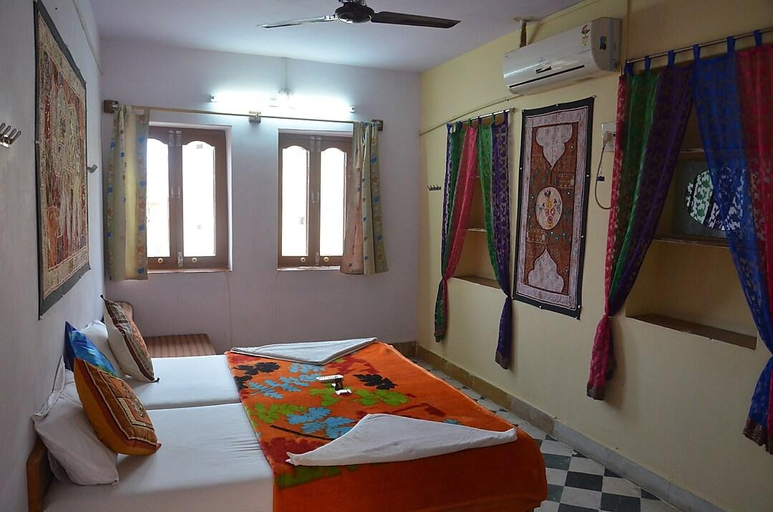 Bedroom 3, Hotel Renuka, Jaisalmer
