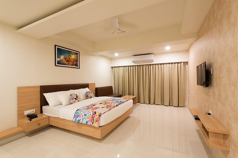 Bedroom 2, Drishti Inn Bhopal, Bhopal