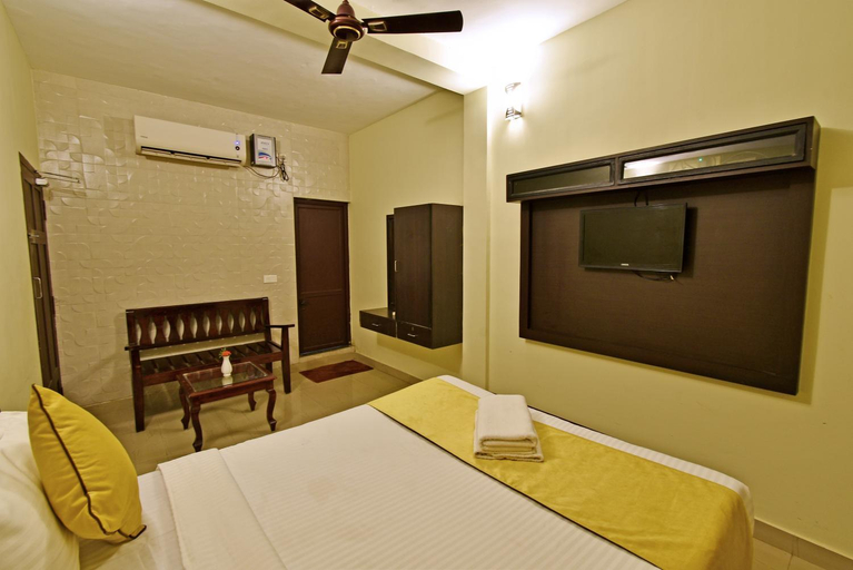 Bedroom 3, Poppys Olive De Villa, Viluppuram