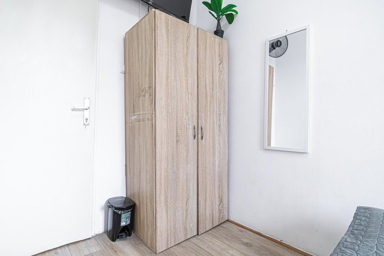 Others 5, Cozy Room Shared Apt Millennium Tower, Wien