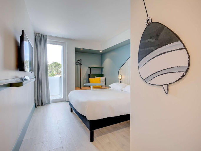 Bedroom 2, Ibis Styles Arcachon Gujan Mestras, Gironde