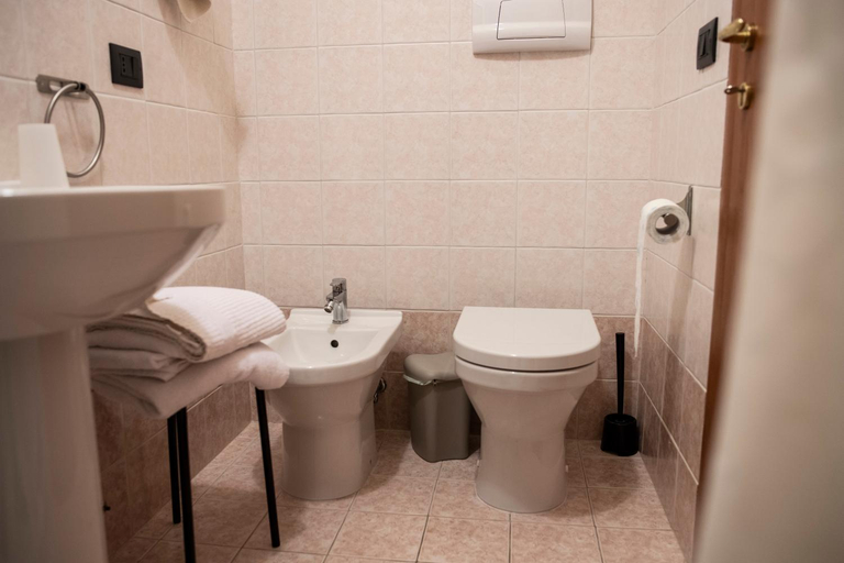 Bathroom 3, B&B Caravello, Messina