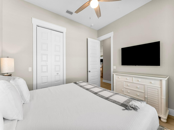 Bedroom 3, Sugar Sand Sunset by Resort Collection, Bay
