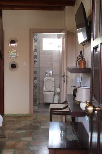 Bathroom 3, Gialova Filoxenia, Peloponnese