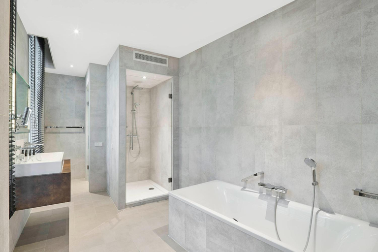 Bathroom 5, Hotel Nassau Breda, Autograph Collection by Marriott, Breda