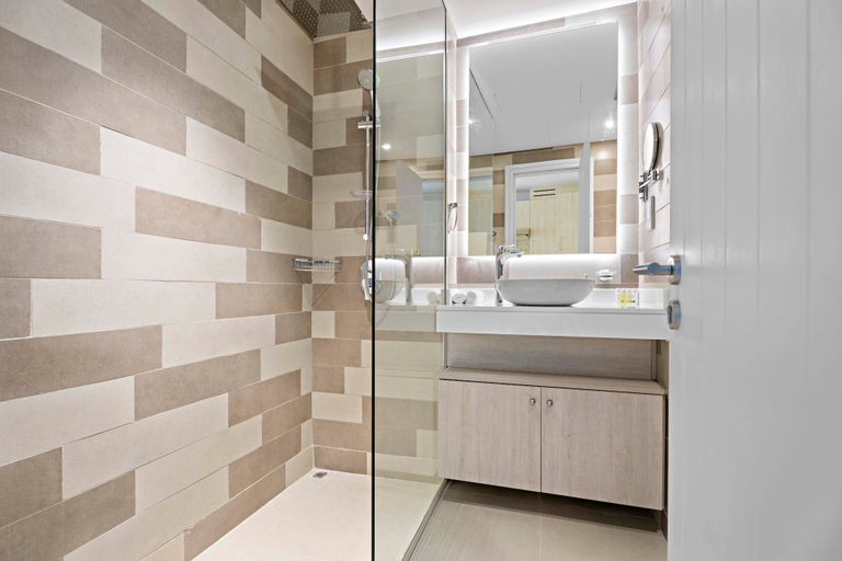 Bathroom, Studio Palm Jumeirah With Rooftop Pool and View, Dubai