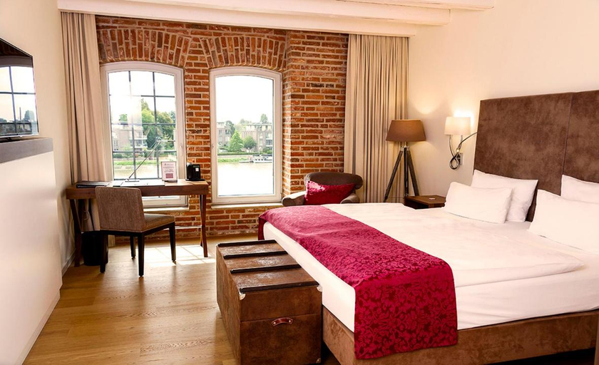 Bedroom 3, Clarion Hotel Hafenspeicher, Leer