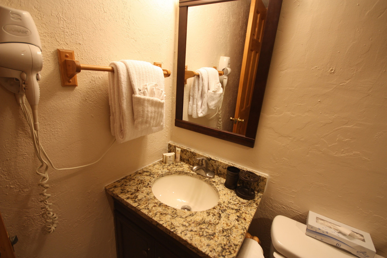 Bathroom 3, Four O'clock Lodge B05, Summit