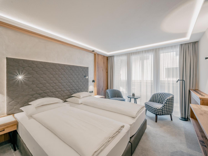 Bedroom 3, Gourmet & Wine Hotel Austria - 4 Sterne superior, Imst