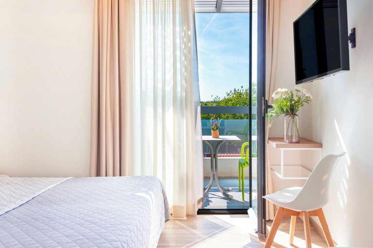 Bedroom 5, RICCIONE BEACH HOTEL-VERO' BOUTIQUE HTL, Rimini
