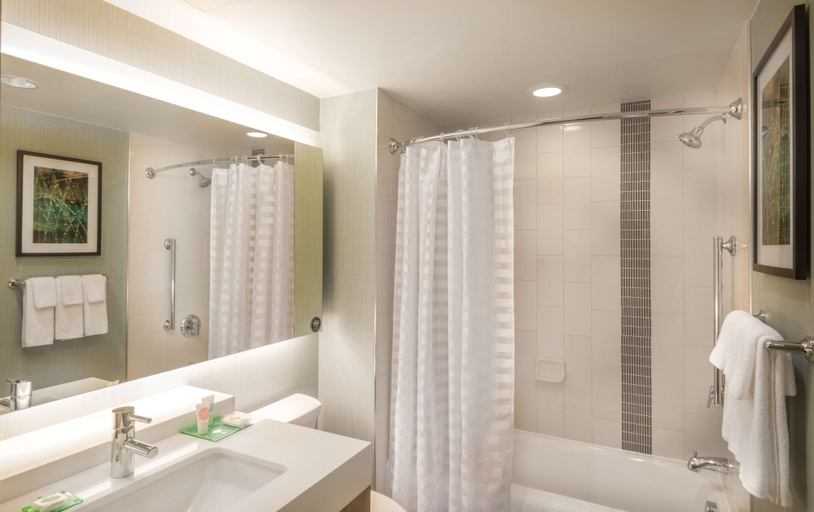Bathroom 4, Hyatt Place Washington DC/National Mall, Washington D.C.