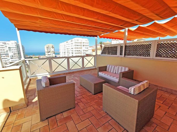 Room 2, Valdelagrana Beach Penthouse 25034, Cádiz