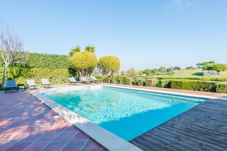 Room 2, Boavista Golf and Spa Resort - Luxury Villa, Lagos