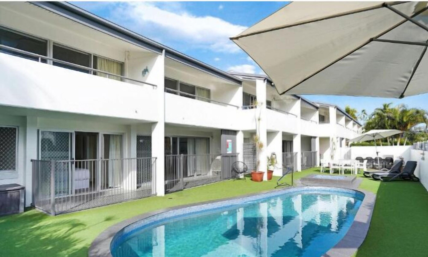 Sport & Beauty 5, Noosa Parade Holiday Inn, Noosa - Noosa-Noosaville