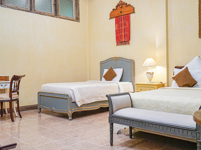Bedroom 2, Kayu Arum Resort, Salatiga