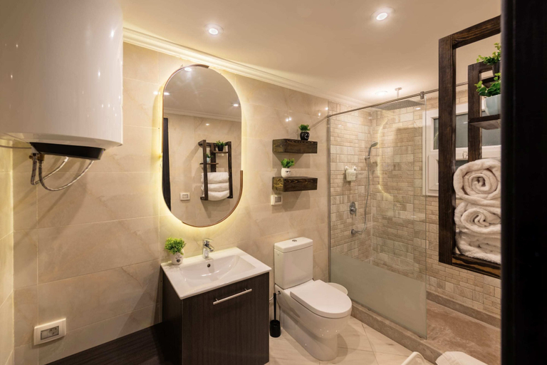 Bathroom 3, Xuru Stays I Waterfront Designer 2BR - 5 min to Airport, An-Nuzhah
