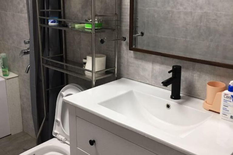 Bathroom 3, Hongtong Hostel, Shanwei