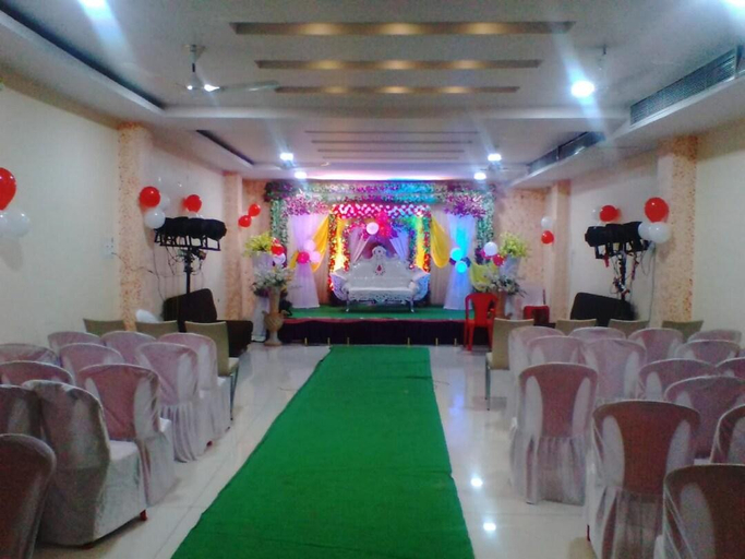 Food & Drinks 5, Hotel Swarat, Satna