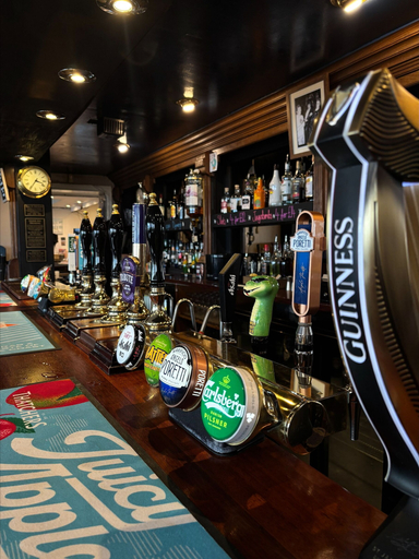Food & Drinks 4, The Yacht Inn, Cornwall
