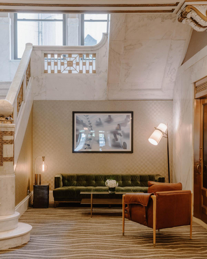 Public Area 3, Club Quarters Hotel, Wacker at Michigan, Cook