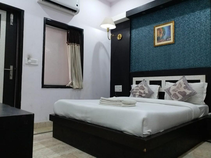 Bedroom, Hotel Laxman Resort, Agra