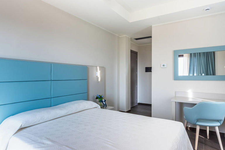 Bedroom 3, Lual Bleisure Hotel, Frosinone