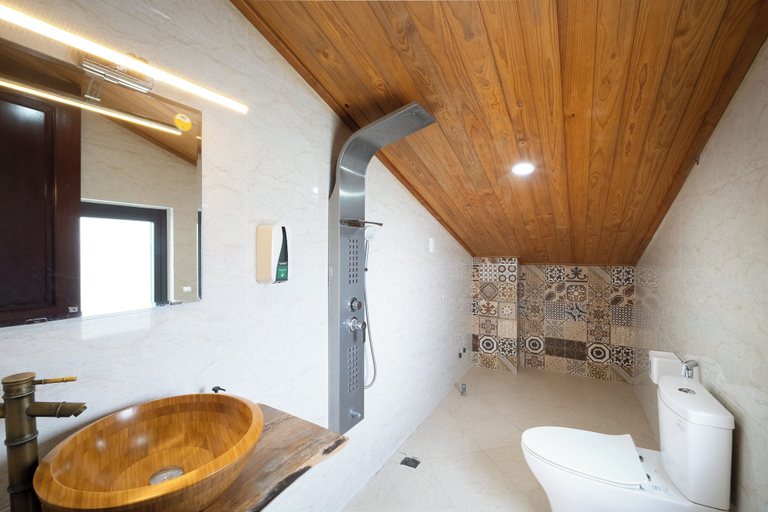 Bathroom 3, N Queen Apartment Hotel, Đà Lạt