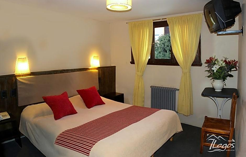 Bedroom 2, Hotel 7 Lagos, Bariloche
