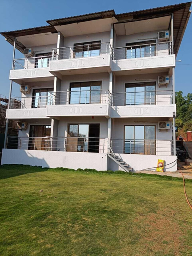 Exterior & Views 2, Melody 24 East Resort, Satara