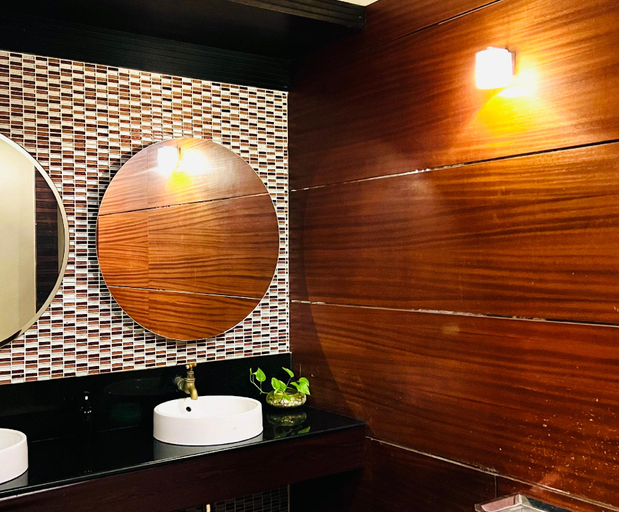 Bathroom 4, The Mark's Lodge, Sandakan