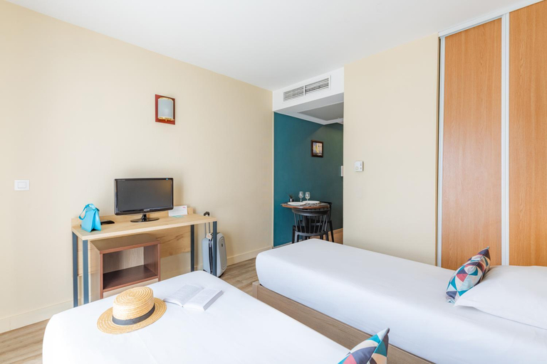 Bedroom 6