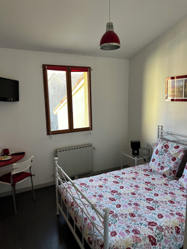 Bedroom 3, Le Médoc de Clémence, Gironde