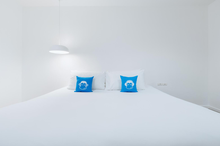 Bedroom 26