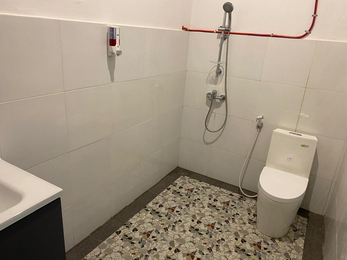 Bathroom 3, BADAI HERITAGE VILLA KALIURANG, Sleman