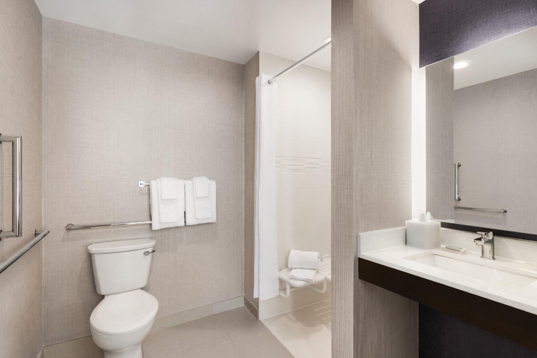 Bathroom 11