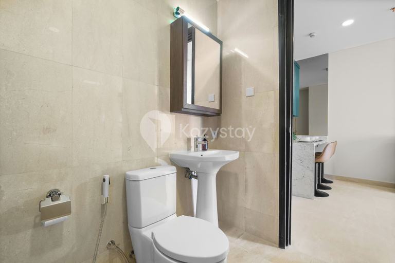 Bathroom 3, Nirali by Kozystay - Sudirman, Central Jakarta