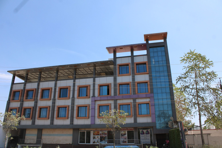 Exterior & Views 2, Avexia Premiere, Chittaurgarh