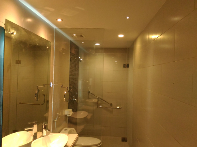Bathroom 5, Kharisma 2 Madiun, Madiun