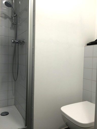 Bathroom 4, BNB near Brandenburg Gate, Berlin