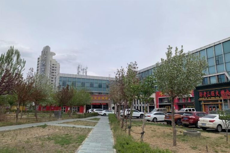 Exterior & Views 2, Junyue Baihe Theme Hotel, Karamay
