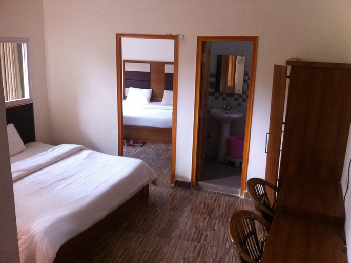 Bedroom 2, hotel atithi, Kangra