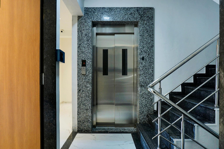 Public Area 2, palm suites baner, Pune