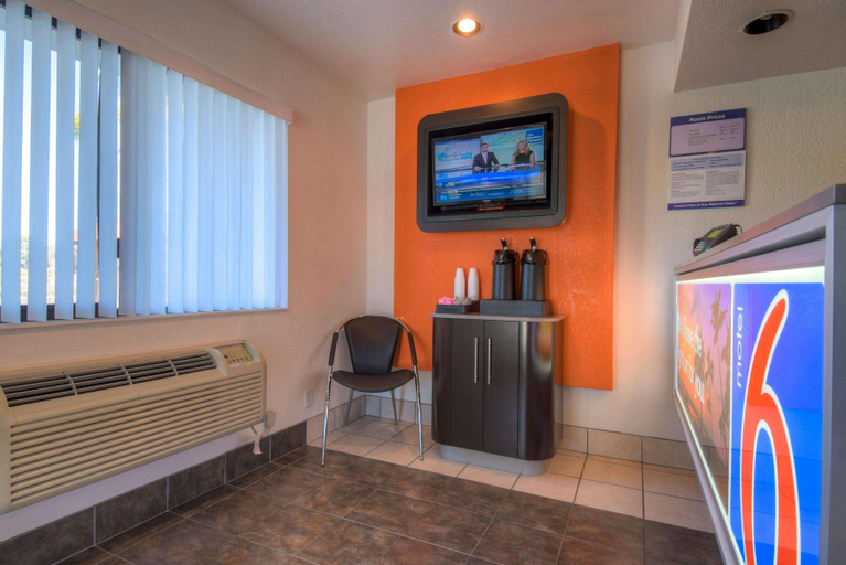 Public Area 2, Motel 6 San Ysidro, CA - San Diego - Border, San Diego